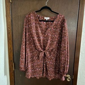 Gently used size 3x Skies are Blue Tye Top!!